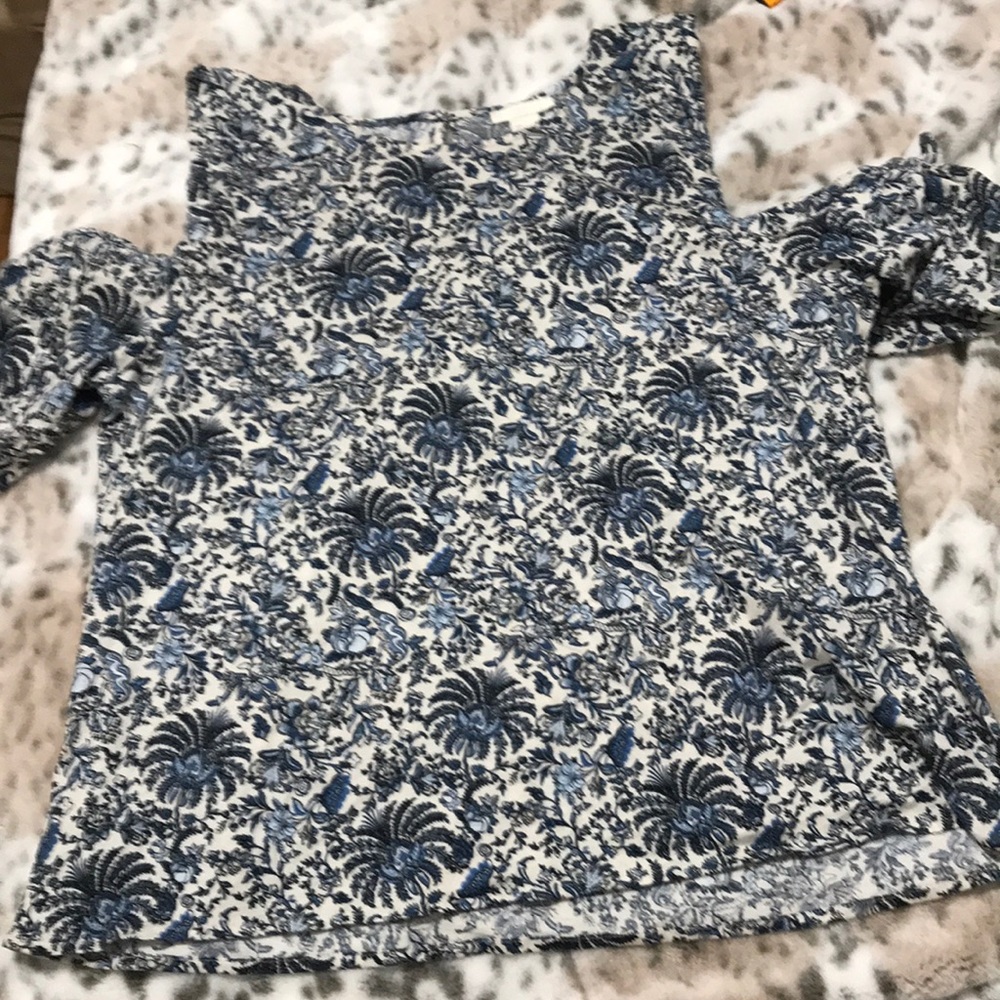 Open arm top